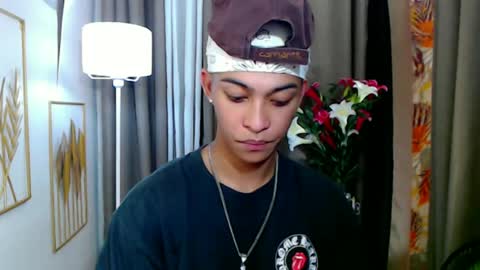 Snapshot of hunk_edward chatting on June 16, 2026, 6:27 am hunk_edward online show from June 16, 2026, 6:27 am
