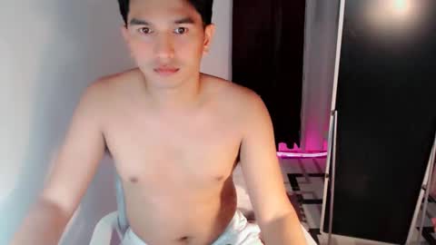 hunkdrey online show from March 30, 2026, 3:51 am