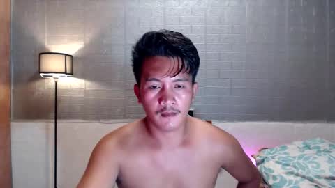 hunkylloyd online show from March 26, 2026, 12:44 pm