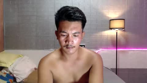 hunkylloyd online show from April 30, 2026, 5:58 am