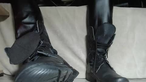 Snapshot of hunkytime chatting on May 12, 2026, 6:16 pm I AM NOT A DIRECTOR I AM THE BOSS KINGDADDYSIRSTR8ALPHAMASTER online show from May 12, 2026, 6:16 pm