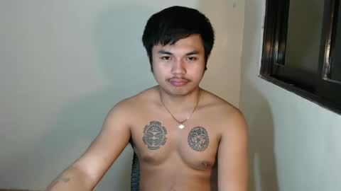 Snapshot of hunkyzeus chatting on January 5, 2025, 8:00 pm hunkyzeus online show from January 5, 2025, 8:00 pm