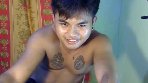 Snapshot of hunkyzeus chatting on October 24, 2025, 4:47 pm hunkyzeus online show from October 24, 2025, 4:47 pm