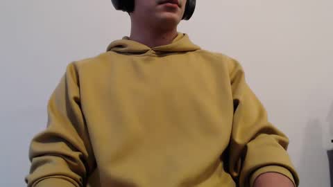 hunter_0026 online show from February 11, 2025, 10:07 pm