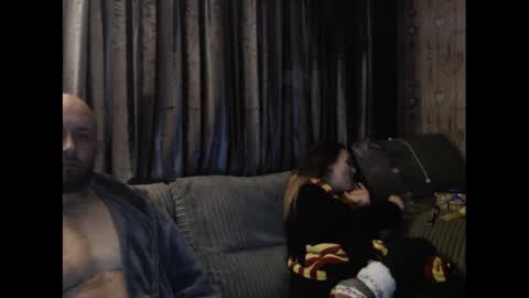 Snapshot of hunterandesme chatting on January 1, 2025, 10:03 pm HunterandEsme online show from January 1, 2025, 10:03 pm