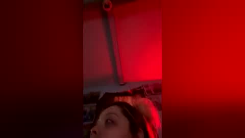 hunterbelle online show from July 7, 2026, 12:02 am