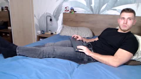 Snapshot of hunterbridges chatting on January 23, 2025, 5:31 pm Hunter Bridges online show from January 23, 2025, 5:31 pm