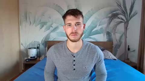 Snapshot of hunterbridges chatting on October 18, 2025, 9:54 am Hunter Bridges online show from October 18, 2025, 9:54 am