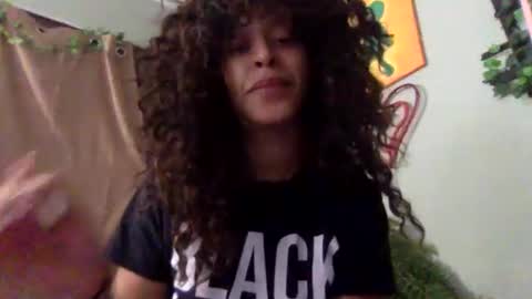 Snapshot of hunyybunz chatting on February 3, 2025, 9:07 pm Goddess Hunyy online show from February 3, 2025, 9:07 pm