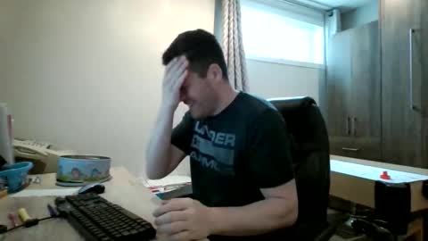 hurley7890 online show from April 10, 2026, 1:38 pm