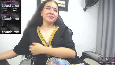 Snapshot of hushaima chatting on December 2, 2024, 9:50 pm Husahima online show from December 2, 2024, 9:50 pm