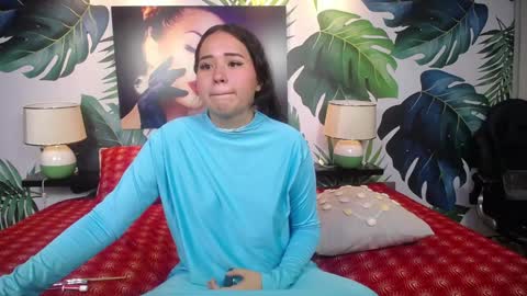 Snapshot of hushaima chatting on January 2, 2025, 11:41 am Husahima online show from January 2, 2025, 11:41 am