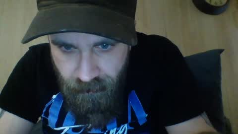 huskygengar22 online show from July 17, 2026, 11:09 pm