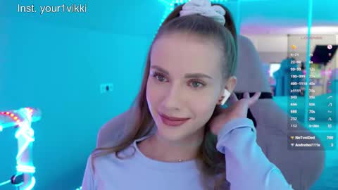 Snapshot of hustleebabyy_vikki chatting on March 12, 2026, 11:44 pm Vika online show from March 12, 2026, 11:44 pm