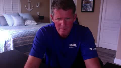 Snapshot of hvacstud4 chatting on October 31, 2025, 6:31 pm hvacstud4 online show from October 31, 2025, 6:31 pm