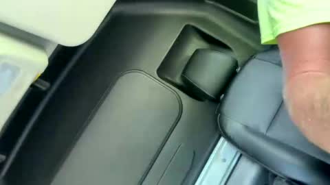 hvacstud4 online show from November 2, 2025, 6:43 pm