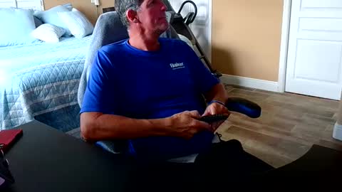 hvacstud4 online show from April 8, 2026, 7:14 pm