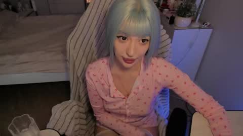 Snapshot of hyorinmaruu chatting on May 4, 2026, 9:27 am maru online show from May 4, 2026, 9:27 am