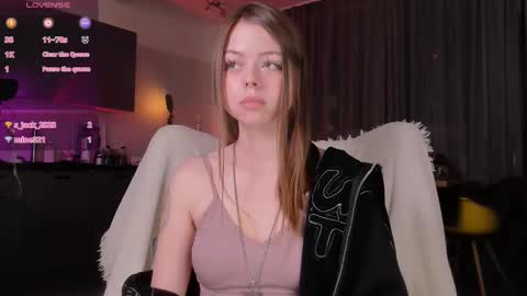 Snapshot of hype_meal_home chatting on March 10, 2025, 4:35 pm Miley. PVT open i have extra prices on nude show online show from March 10, 2025, 4:35 pm