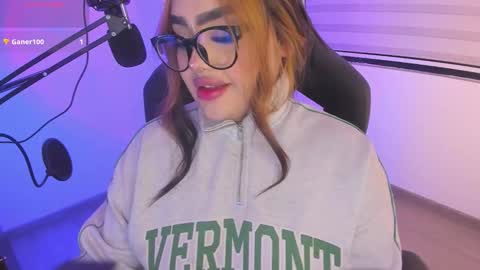 Snapshot of i_am_ari chatting on January 18, 2026, 1:42 am Ari online show from January 18, 2026, 1:42 am