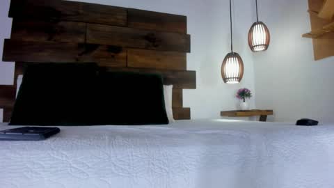 The Dolls online show from April 11, 2026, 12:31 pm