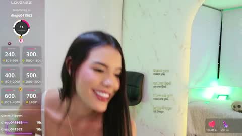 Snapshot of i_am_hanna chatting on May 25, 2026, 2:39 am Tell Me Hanna online show from May 25, 2026, 2:39 am