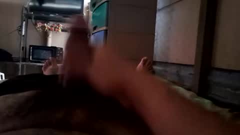 i_denniss online show from May 5, 2026, 10:07 pm