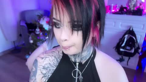 Snapshot of i_died_again chatting on December 30, 2024, 12:20 pm Asya online show from December 30, 2024, 12:20 pm