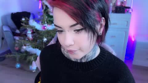 Snapshot of i_died_again chatting on January 5, 2025, 11:04 am Asya online show from January 5, 2025, 11:04 am