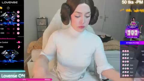 Snapshot of i_esus chatting on October 23, 2025, 9:19 am Olivia Alafolix- Fr--je parle fr -en online show from October 23, 2025, 9:19 am