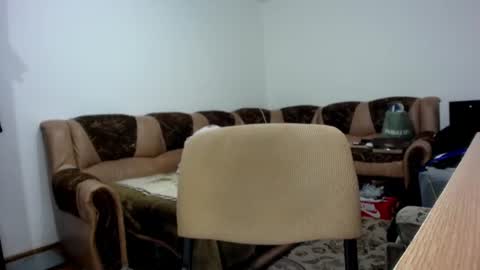 Snapshot of i_like_older_men chatting on July 10, 2026, 5:34 am i_like_older_men online show from July 10, 2026, 5:34 am