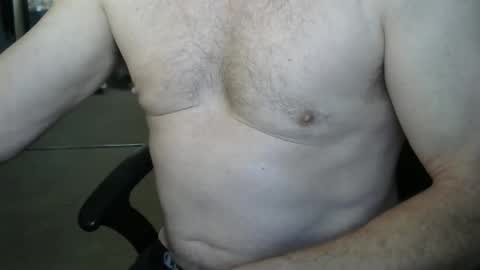 Snapshot of i_was_a_shy_dad chatting on December 3, 2025, 9:57 pm i_was_a_shy_dad online show from December 3, 2025, 9:57 pm