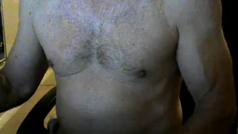 Snapshot of i_was_a_shy_dad chatting on June 19, 2026, 1:04 pm i_was_a_shy_dad online show from June 19, 2026, 1:04 pm