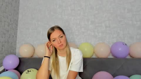 Snapshot of iam_venus chatting on October 3, 2025, 6:21 am Venus online show from October 3, 2025, 6:21 am