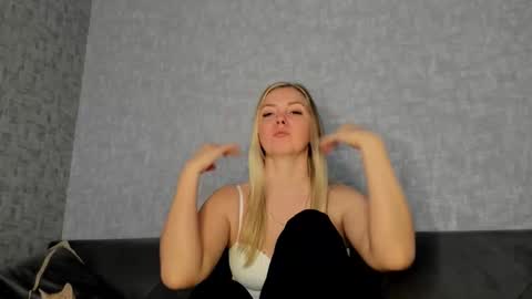 Venus online show from February 14, 2026, 8:33 am