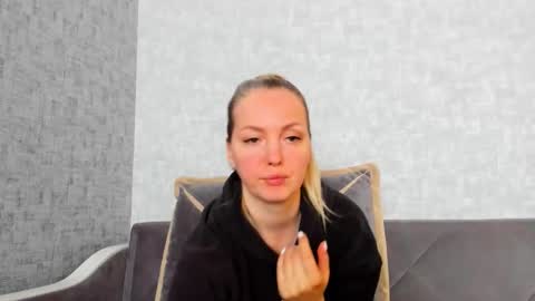 Venus online show from April 16, 2026, 11:44 am