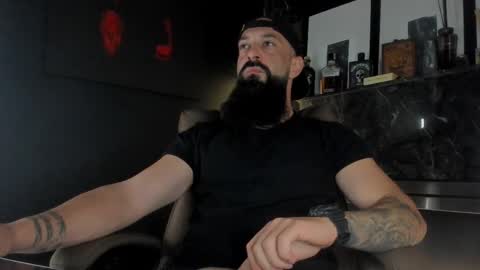 Snapshot of iamalexander_ chatting on October 19, 2025, 3:40 am Lex online show from October 19, 2025, 3:40 am