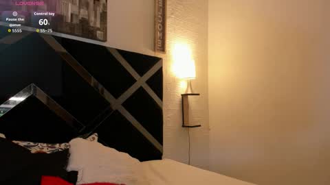 Snapshot of iamcharlotte19 chatting on November 6, 2025, 3:46 pm Charlotte online show from November 6, 2025, 3:46 pm