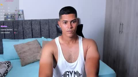 Dylan  independent model  online show from November 25, 2025, 6:19 pm