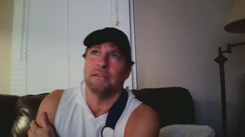 Snapshot of iamhereandnow chatting on March 6, 2025, 12:32 am iamhereandnow online show from March 6, 2025, 12:32 am