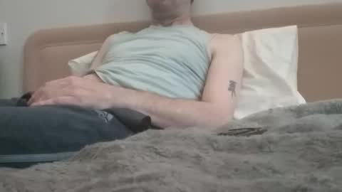 Snapshot of iamjamoboy chatting on February 21, 2025, 12:39 pm iamjamoboy online show from February 21, 2025, 12:39 pm