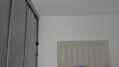 Juliiiiian online show from March 20, 2026, 11:15 am