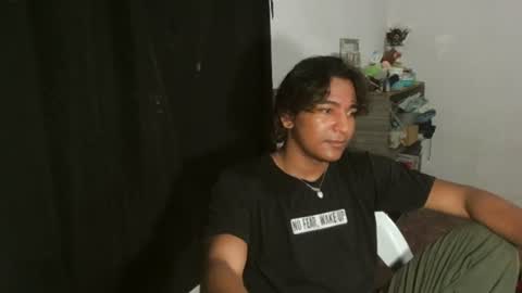 iammaximo online show from June 16, 2026, 3:31 am