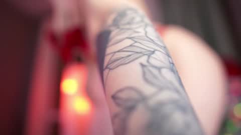 Nina  online show from December 23, 2024, 4:50 pm