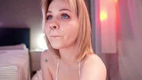 Nina  online show from January 5, 2025, 7:17 pm