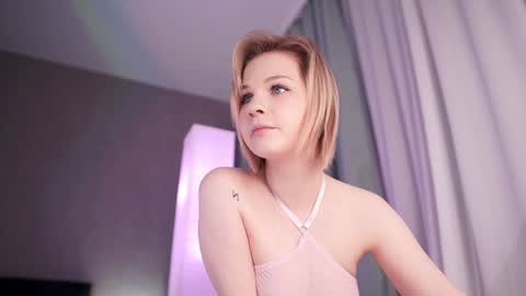 Nina  online show from January 21, 2025, 5:30 pm