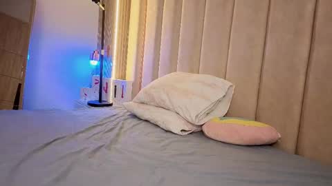 Nyxy online show from April 10, 2026, 11:26 am