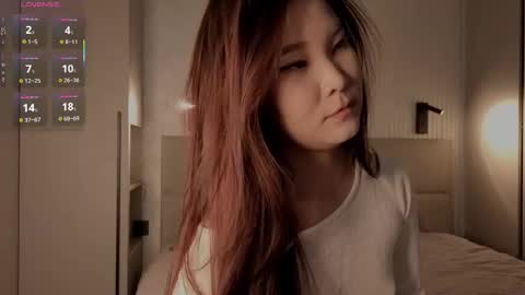 iamyuki_ online show from October 15, 2025, 3:56 pm