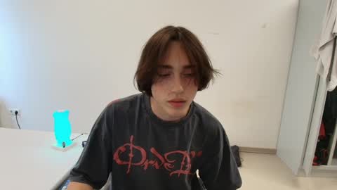 ian_bucks online show from June 3, 2026, 2:55 pm