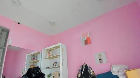 Snapshot of ian_castillo_ chatting on October 27, 2025, 11:14 am IAN CASTILLO online show from October 27, 2025, 11:14 am